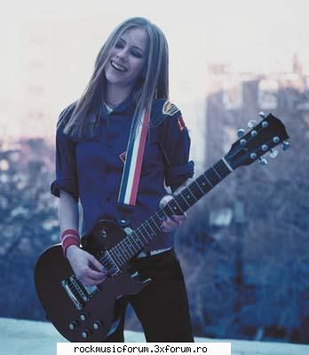 Avril Lavigne - Nu shtiu sigur daca muzika ei se incadreaza in - Ska Rock