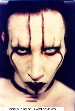 Marilyn Manson... - e tare tipu mai ales dc ati vazut not anothe 10 - Poze