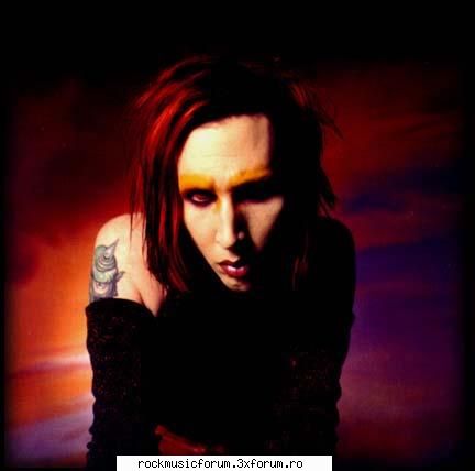 Marilyn Manson... - Delicios... de frumos =)) dar cu o voce - Poze