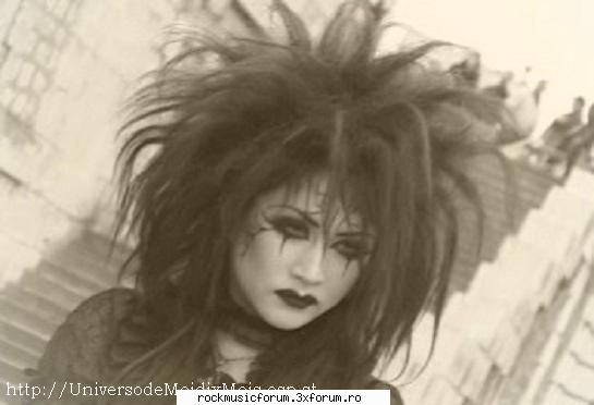 Moi dix Mois - corecteaza-te!! inca mai e mana in formatie - Gothic/Depressive Rock