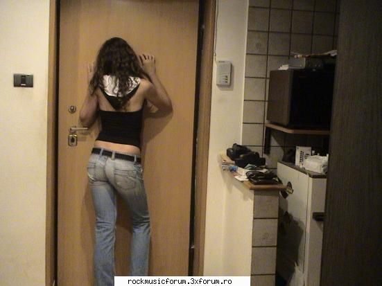 poze cu ce-i de pe forum - hay sa mai poon una..... zcuzatzi k e q spatele - Poze