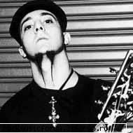 system of a down - Daron Malakian, vestitul ghitarist al trupei nu - Stiri & Presa